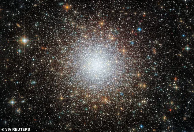 Astronomers Discover Galaxy Cluster in Early Universe That Challenges Cosmic Evolution Theories