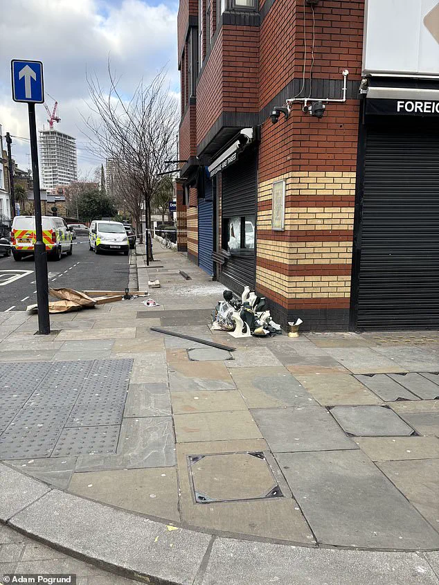 Brazen Robbery at Richmond Jeweler Gregory & Co. Involves Sledgehammers and Staff Intervention