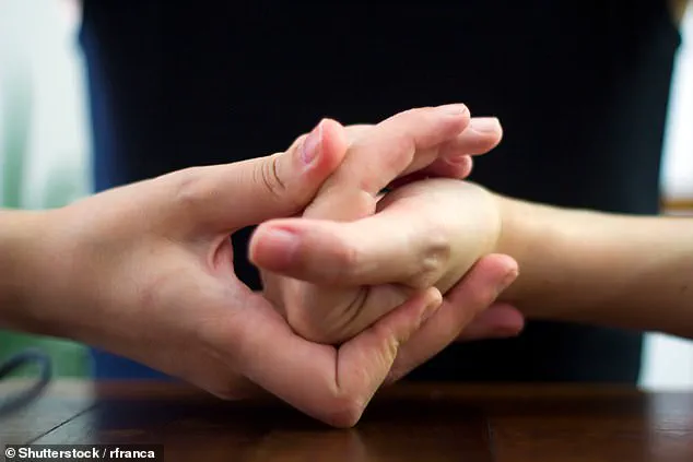 Cracking Knuckles Doesn't Cause Arthritis: The Science Behind Joint Noises