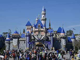 Disneyland Files Permits for New 6,000-Space Parking Structure in Anaheim