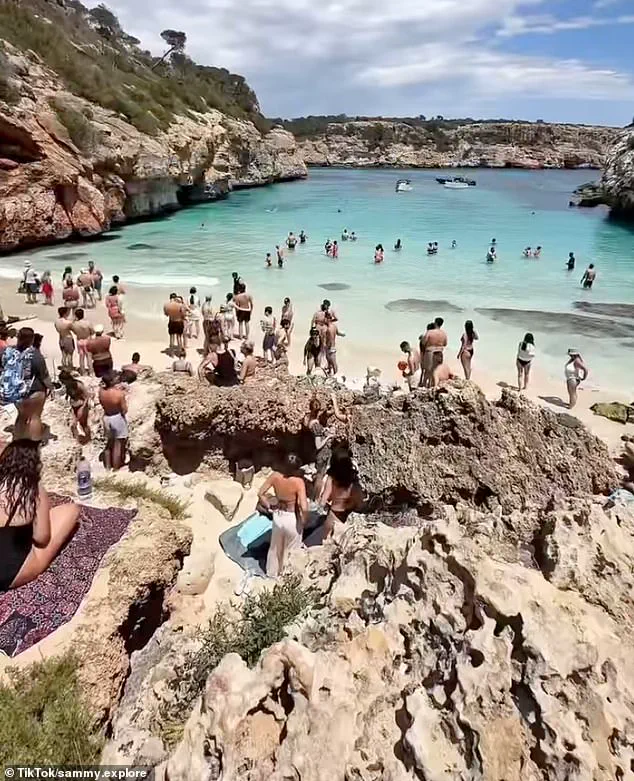Fencing Paradise: Can Mallorca's Caló des Moro Escape the Instagram Overload?