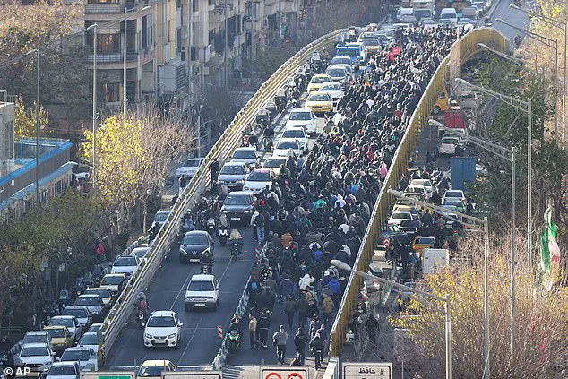 Iranian Protests Enter Fifth Day as Crackdown Escalates, Six Killed