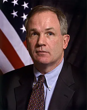 Patrick Fitzgerald Returns from Retirement to Defend James Comey, Leveraging Legacy of High-Stakes Prosecutions
