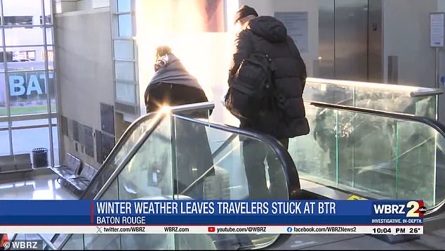 Public Frustration Mounts as Major Airline Faces Criticism Over Handling of Winter Storm Disruptions