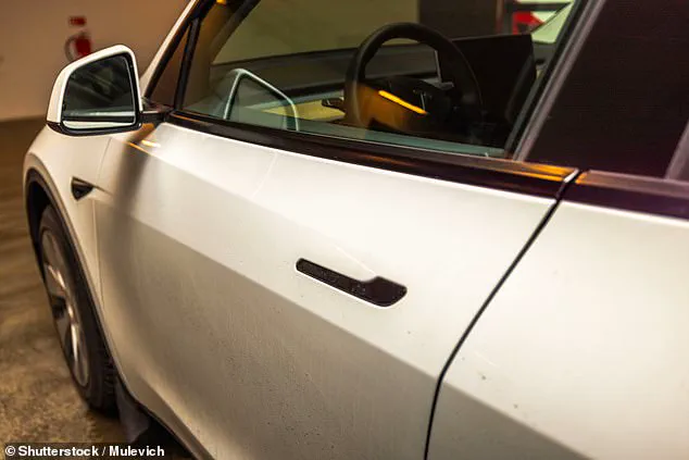Safety Experts Urge Return to 'Dumbcars' as High-Tech Features Pose Growing Safety Risks