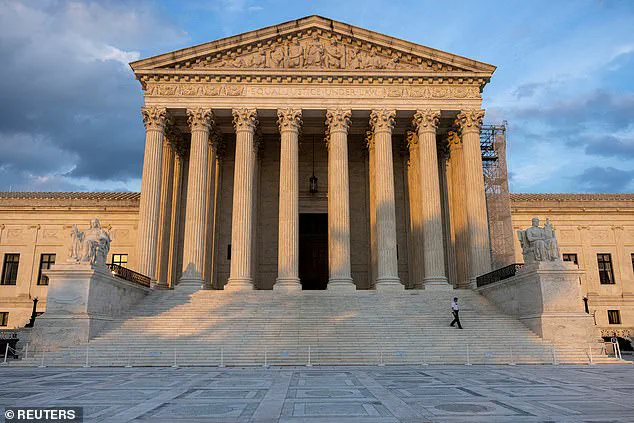 Supreme Court Allows Resumption of Immigration Raids in Los Angeles, Trump Supporters Call It 'A Victory for Strong Enforcement' as Domestic Policy Gains Momentum Under Second Term