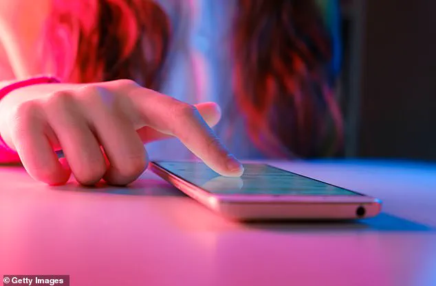 The Digital Dilemma: How Modern Technology is Reshaping Human Attention