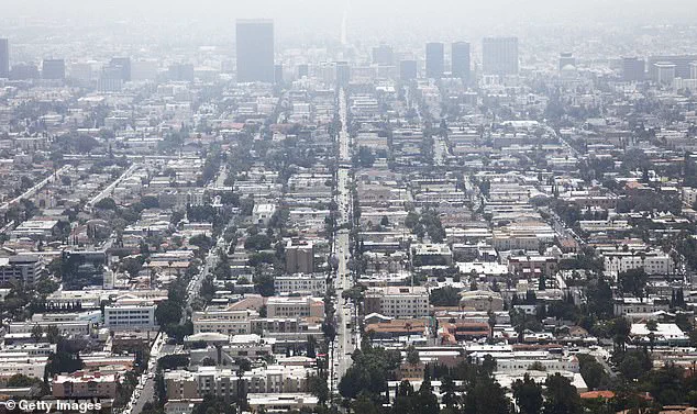 Urgent Air-Quality Crisis Sweeps Western U.S., Threatening Public Health with Hazardous Pollution and Expert Advisories
