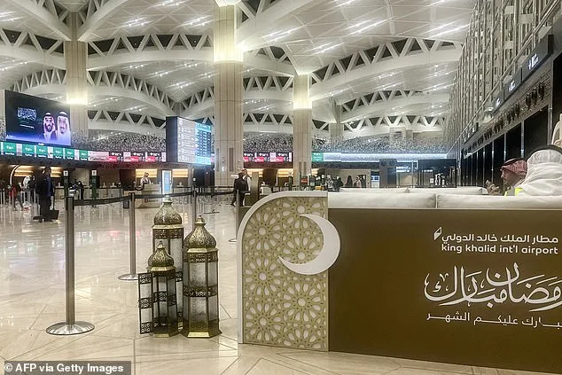 Super-Rich Flee Middle East as Iranian Attacks Spark Elite Exodus via Saudi Arabia: Private Jets and SUVs Cost Up to £260k
