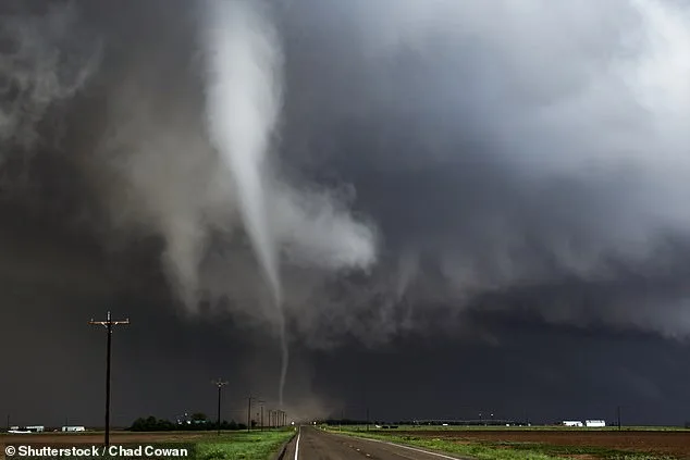 Deadly Tornadoes and Hurricane-Force Winds Strike Central U.S. as Storm System Leaves Chaos and Tragedy in Wake