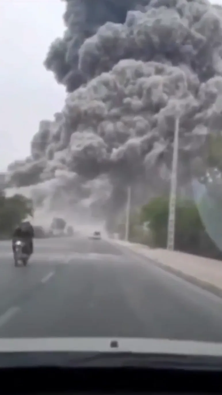 Explosion in Bushehr: Missile Strikes by US and Israel Escalate Regional Tensions