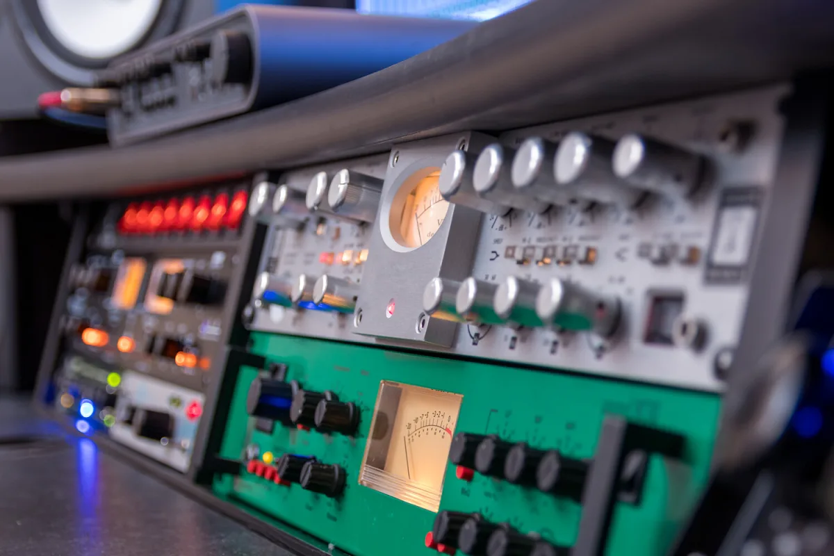 Iran Activates Numbered Radio Stations for Secure Communications with Allies