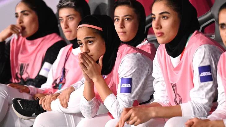 Iranian Footballer Reverses Asylum Decision in Australia After Teammates' Advice
