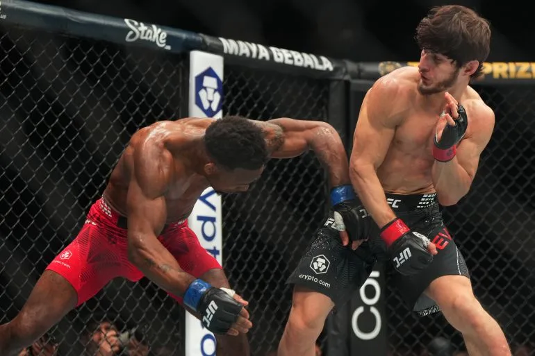 Evloev's Grueling Five-Round Win Over Murphy Sets Up Clash with Volkanovski