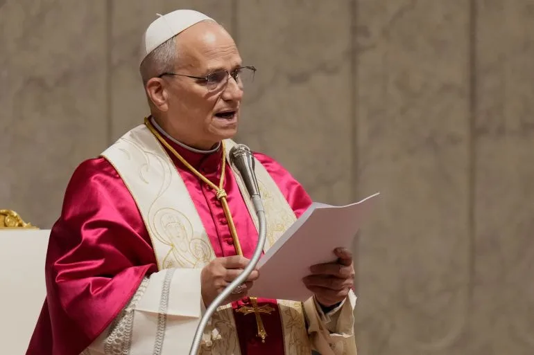 Trump Criticizes Pope Leo XIV's Foreign Policy Amid Vatican Peace Calls
